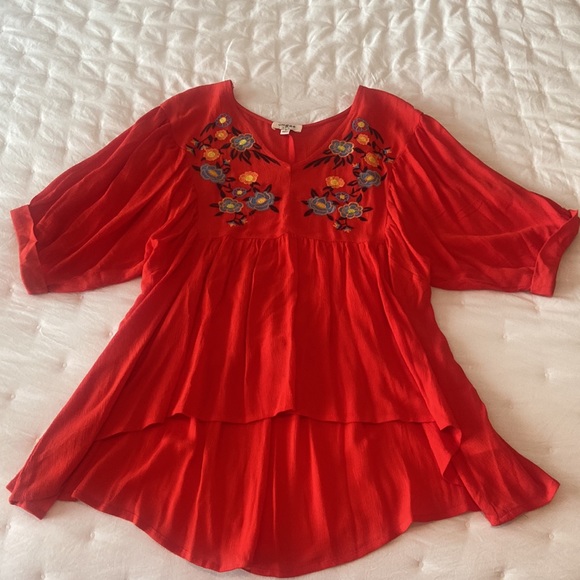 Floral Embroidered Babydoll Top - Picture 2 of 4